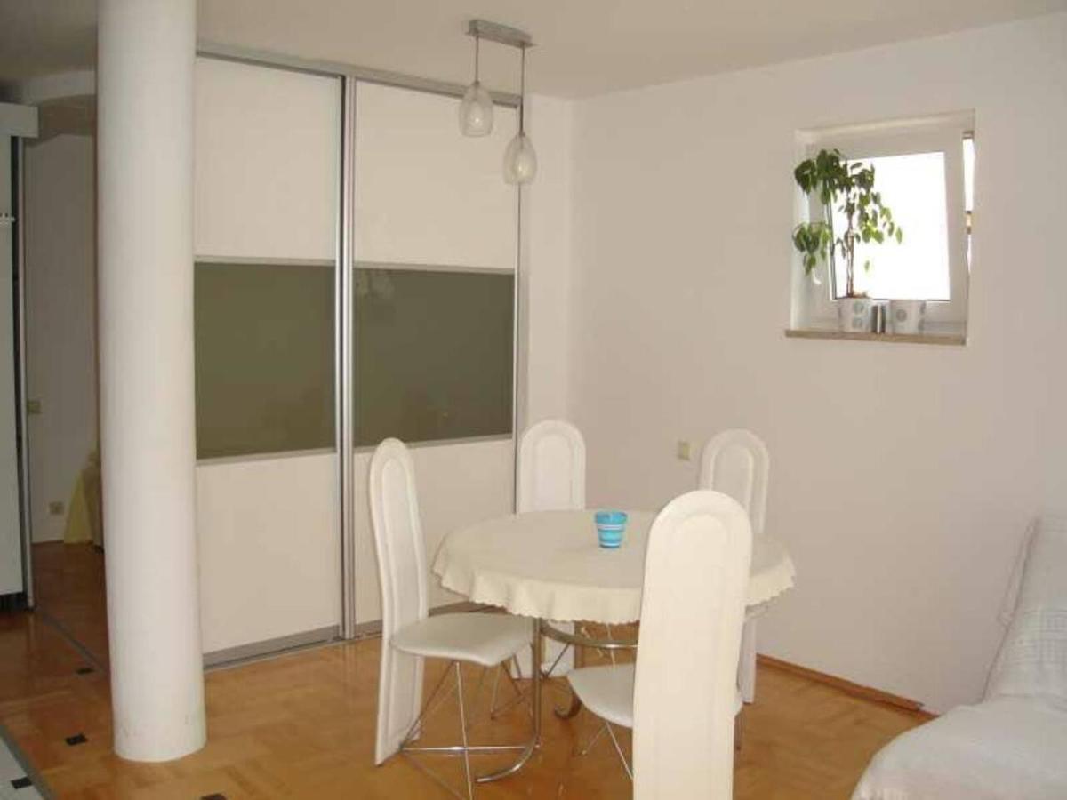 Apartment Jela Selce Exteriér fotografie