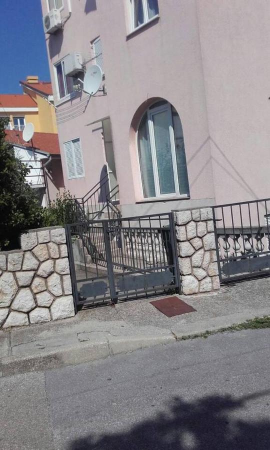 Apartment Jela Selce Exteriér fotografie